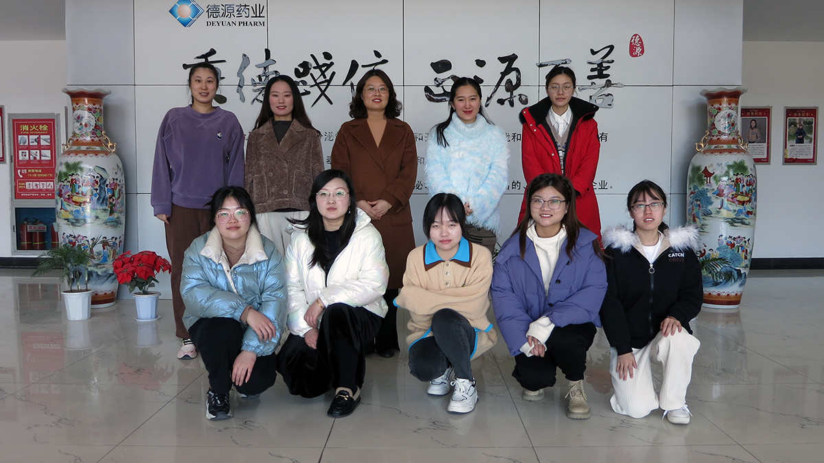 業(yè)務部被開發(fā)區(qū)婦聯授予“區(qū)三八紅旗集體”稱號受到表彰